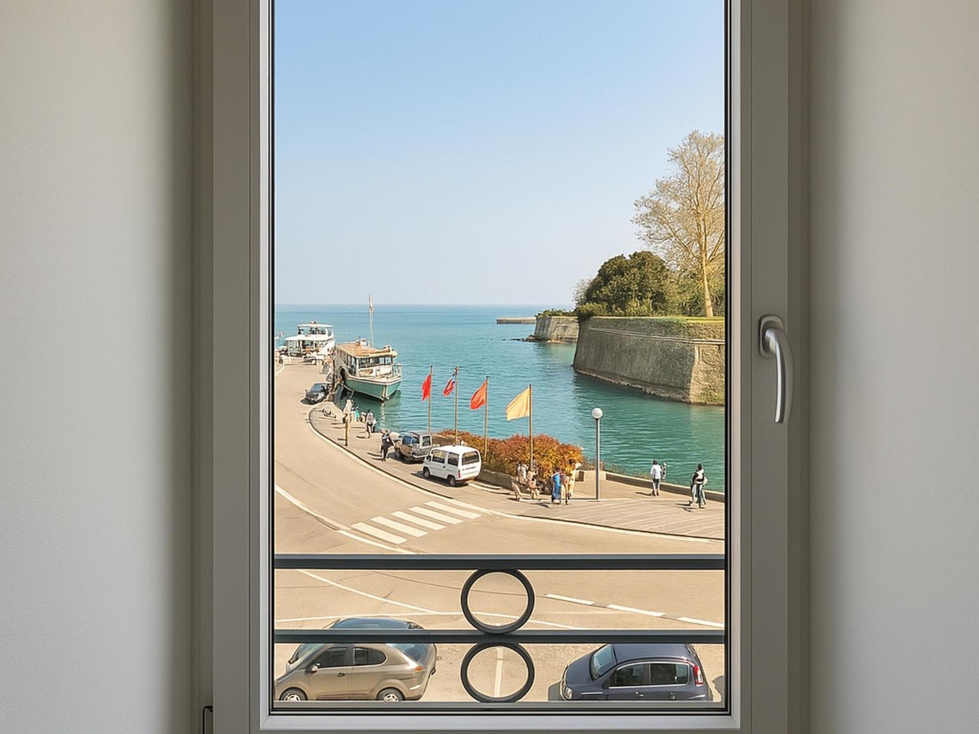 Relais Al Porto Hotel Peschiera del Garda Buitenkant foto