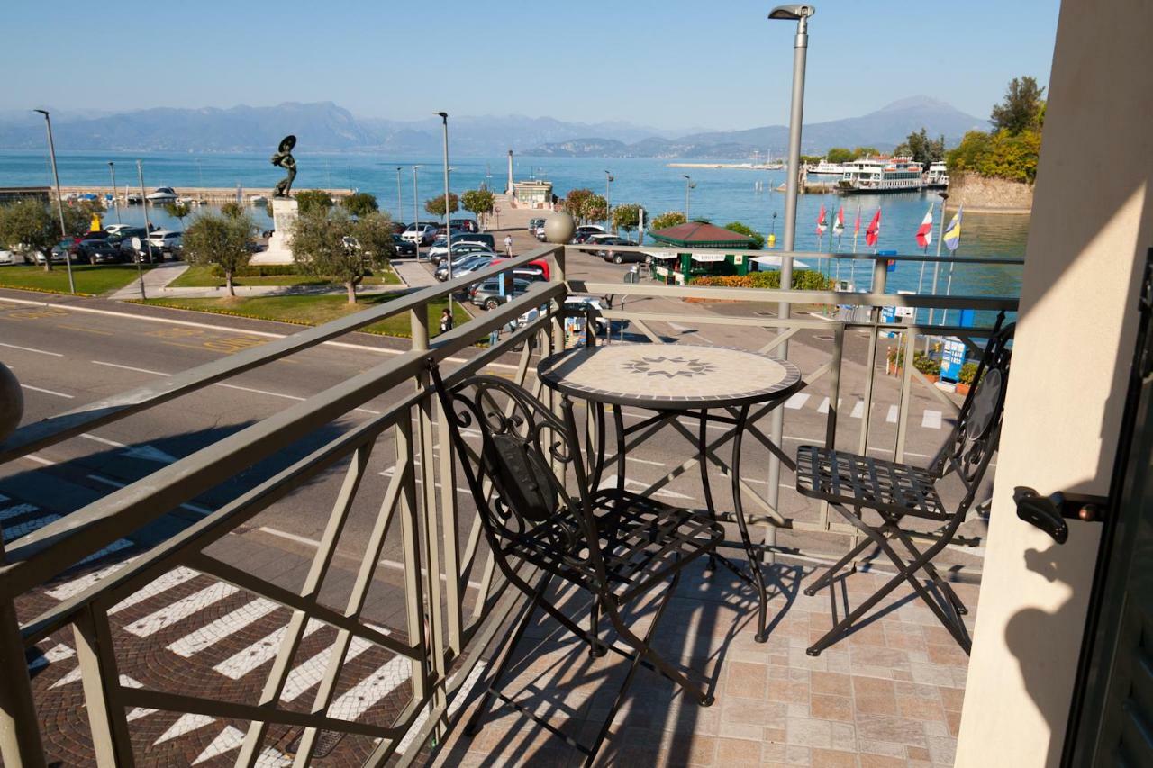 Relais Al Porto Hotel Peschiera del Garda Buitenkant foto